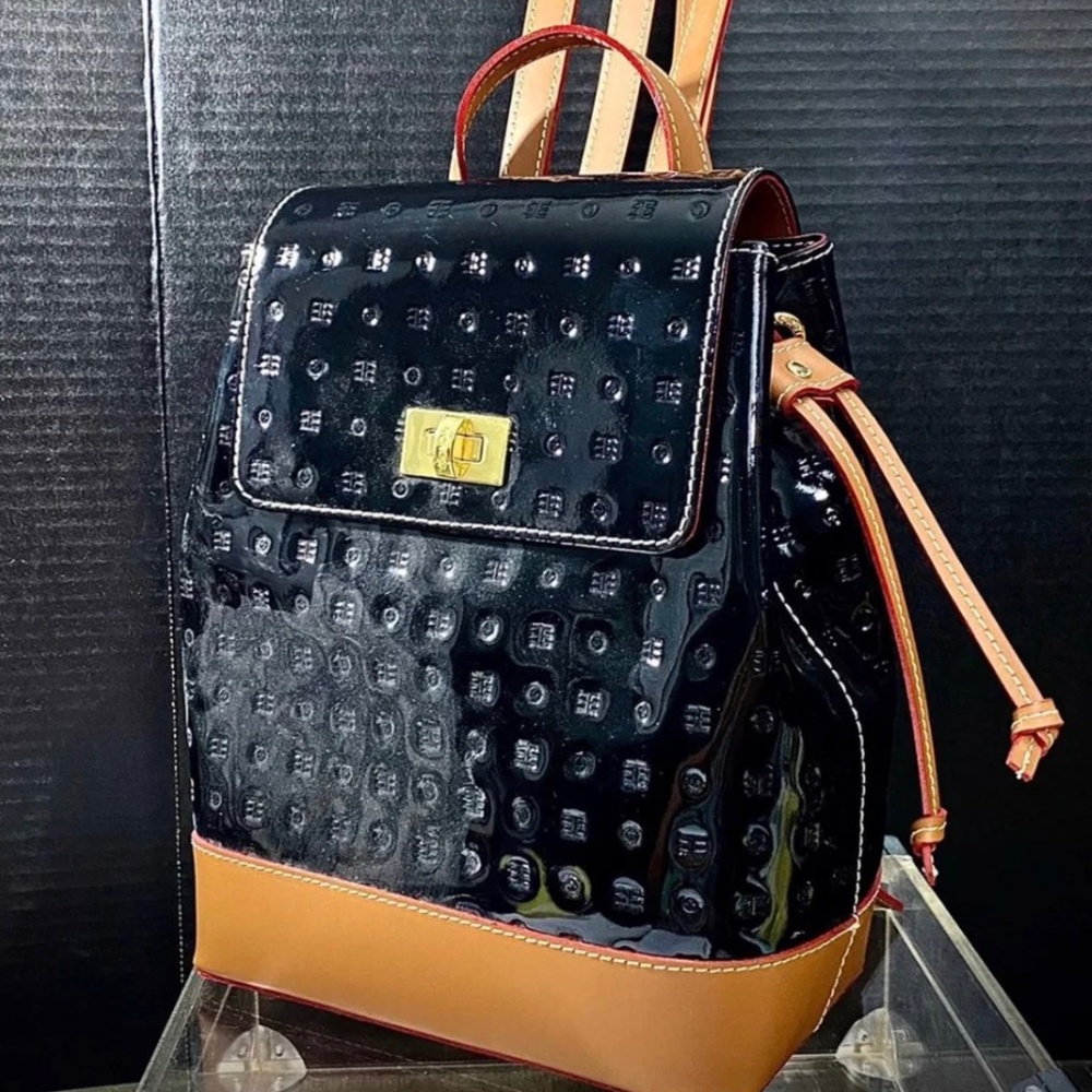 Arcadia black backpack